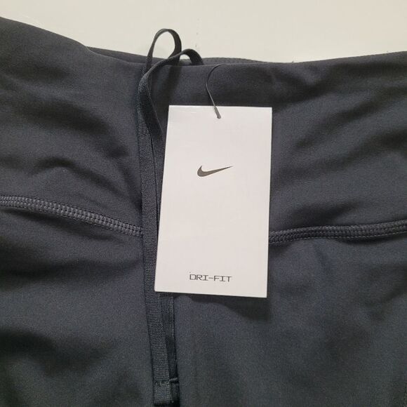 NEW NIKE FAST DRI-FIT BLACK MID RISE CROPPED LEGGINGS TIGHTS ZIP POCKETS XS NWT - Picture 3 of 10